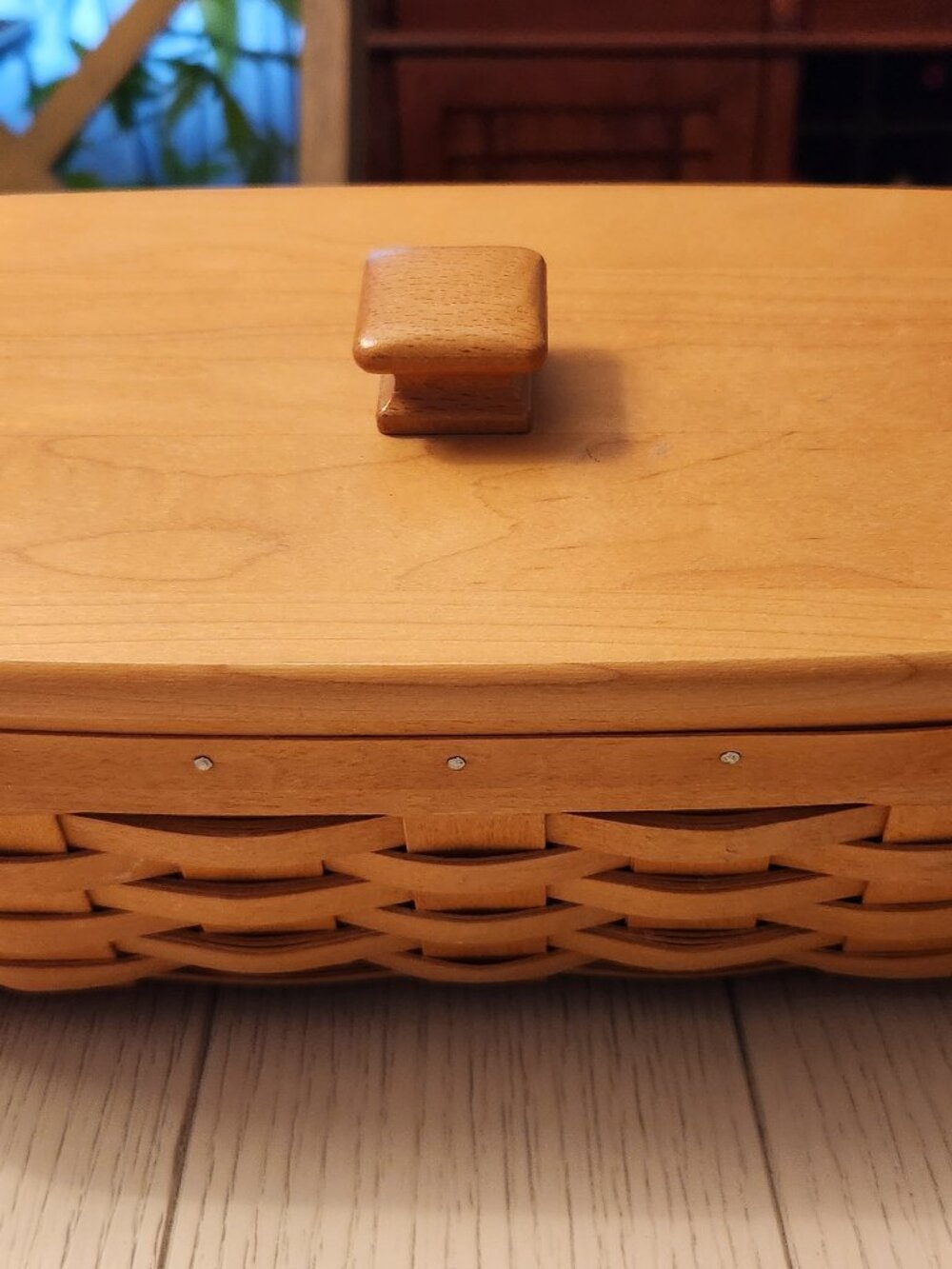 LONGABERGER VANITY BASKET WITH LID